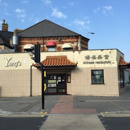 Hotel Yang'S Restaurant Cardiff Exterior foto